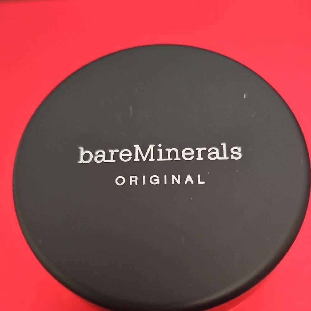 bareMinerals Original Foundation in Black Case